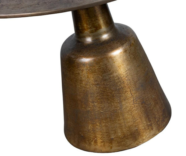 Rusztikus kerek asztal réz bevonattal