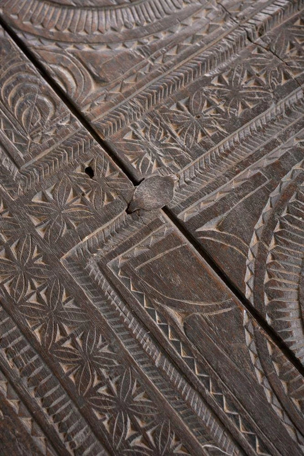 Antik dohányzóasztal fekete