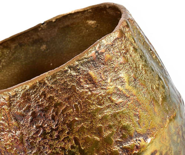 Kalapált felületű bronz virágtartó