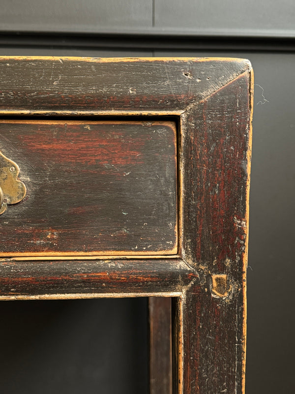 Antik, fából készült konzolasztal