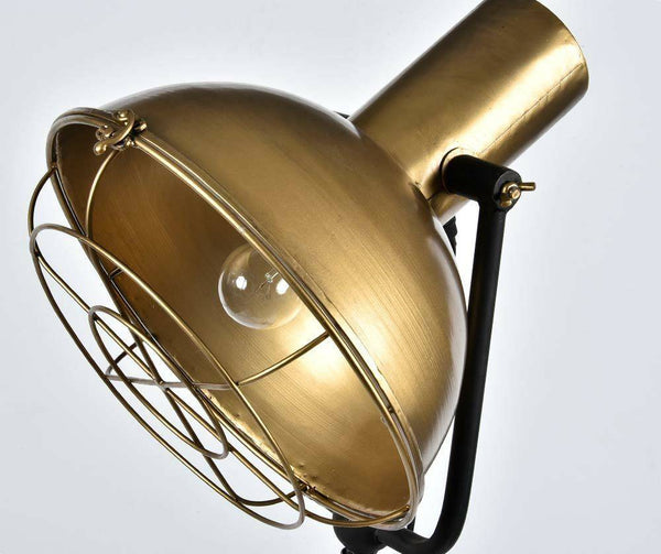 Vintage reflektorlámpa ipari stílusban