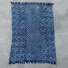 Kézzel készített indigó színű takaró - 170x120cm - Namoona Waves
